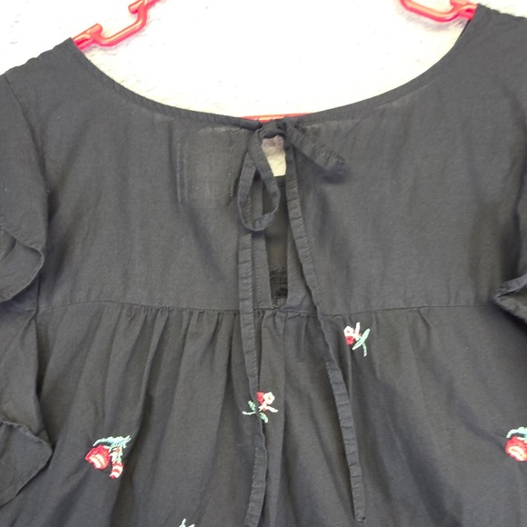 Lauren Conrad Top Womens XL Black Floral Embroidered Ruffle Dainty Whimsigoth - Picture 5 of 13